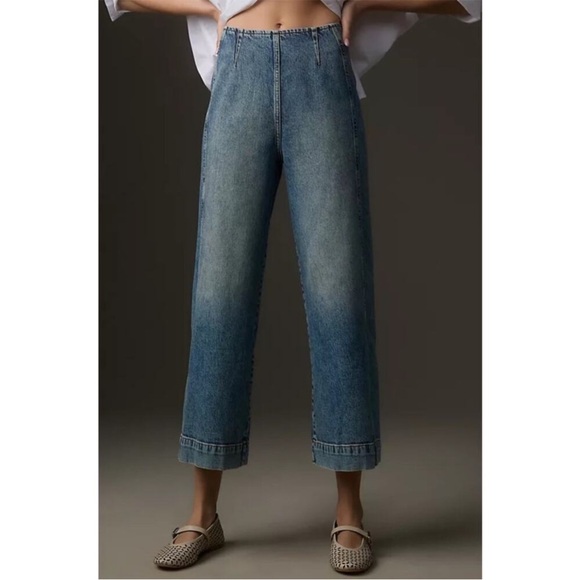 Pilcro Kick Flare Mid-Rise Crop (Tall) Jeans - Picture 4 of 9